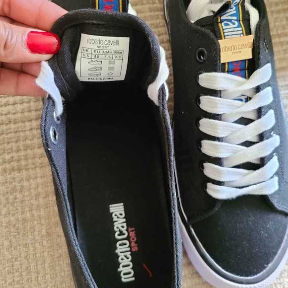 Roberto Cavalli Black and White Sport Sneakers - Picture 2 of 7